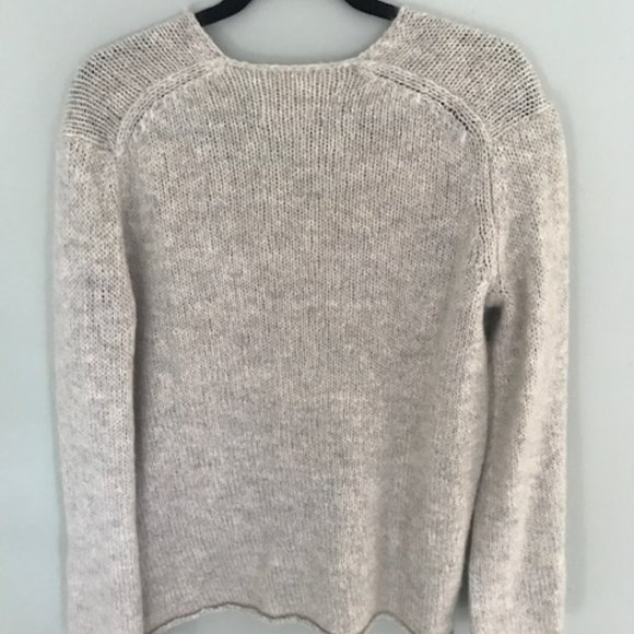 TNA/Aritzia | GOLDEN Knit Sweater - Picture 2 of 3